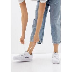 New in Box Nike Women’s Court Vision Low Vday‎ Athletic Sneakers Size 9.5 White
